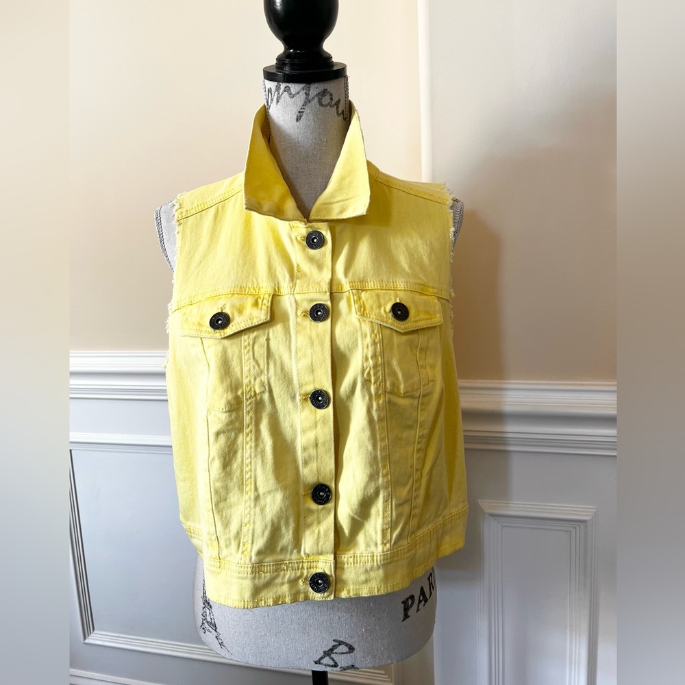 Lemon Yellow Sleeveless Denim Women’s Vest.